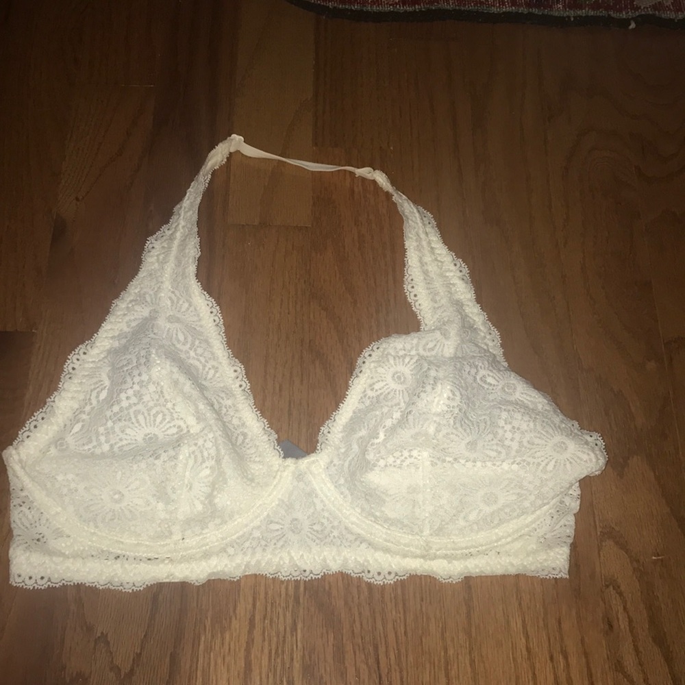 Like new halter bralette with underwire
